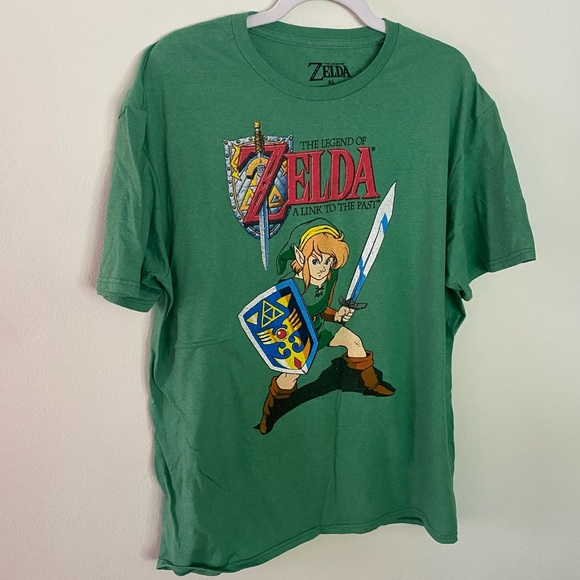The Legend of Zelda Graphic Tee - Picture 4 of 6